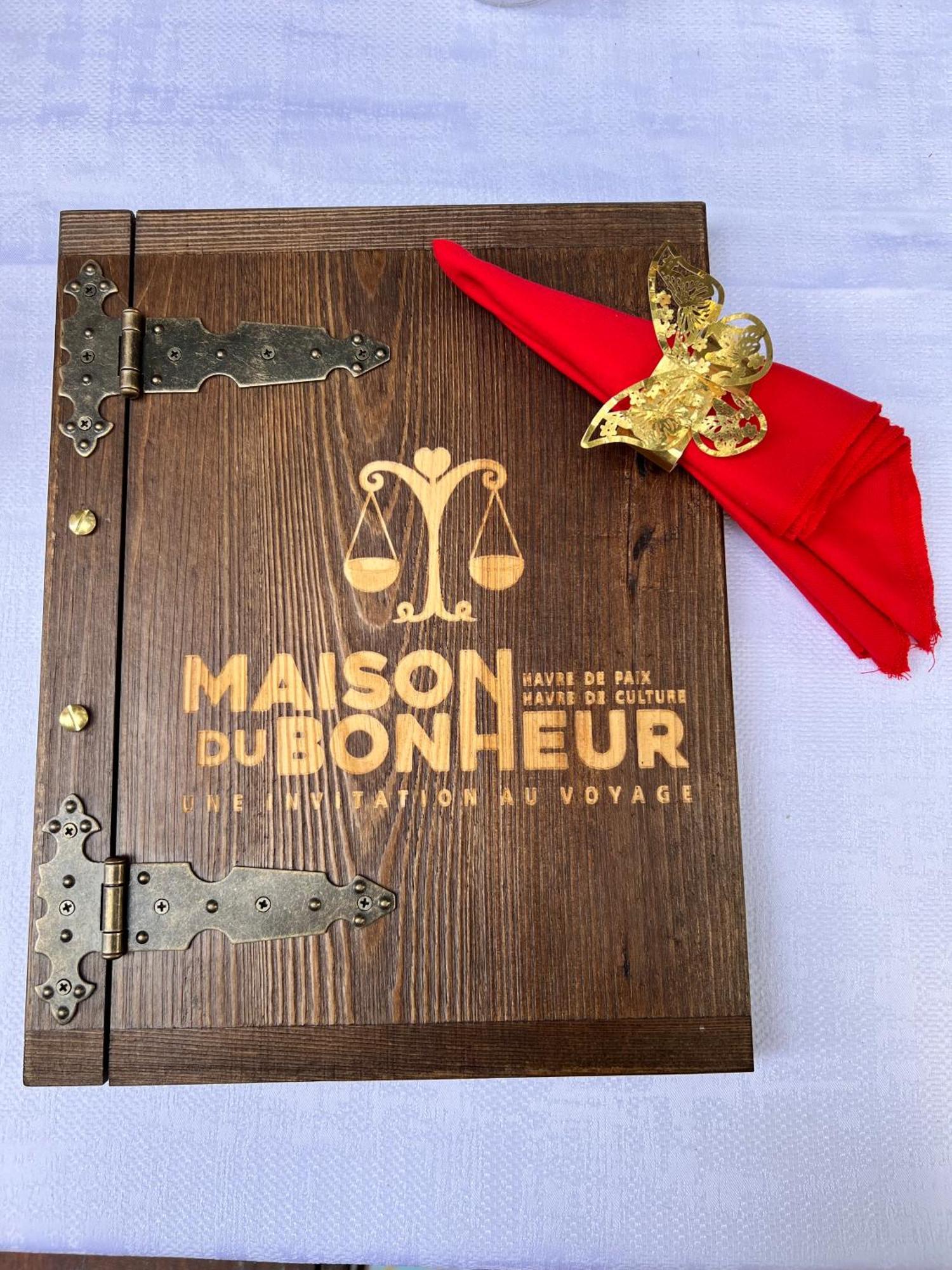 דקר Maison Du Bonheur מראה חיצוני תמונה